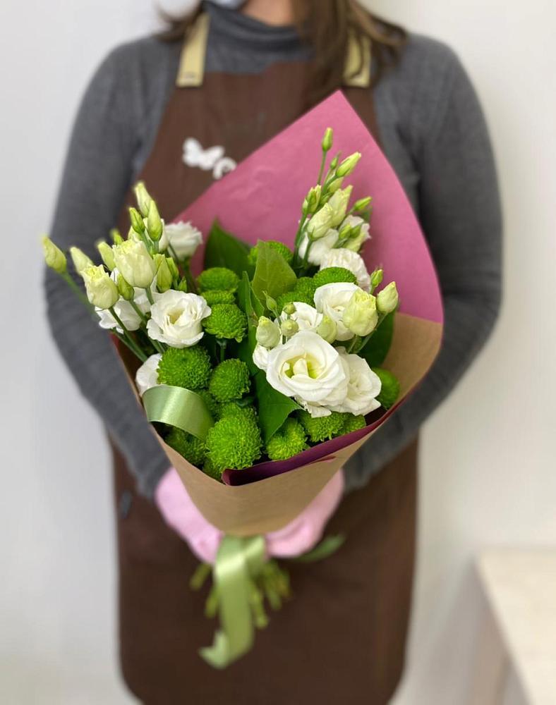 Букет цветов из: Хризантемы и Лизиантусы в Крыловской