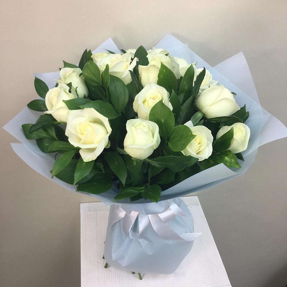 15 Белых роз Проуд в Крыловской Букет 15 Белых роз Проуд в Крыловской