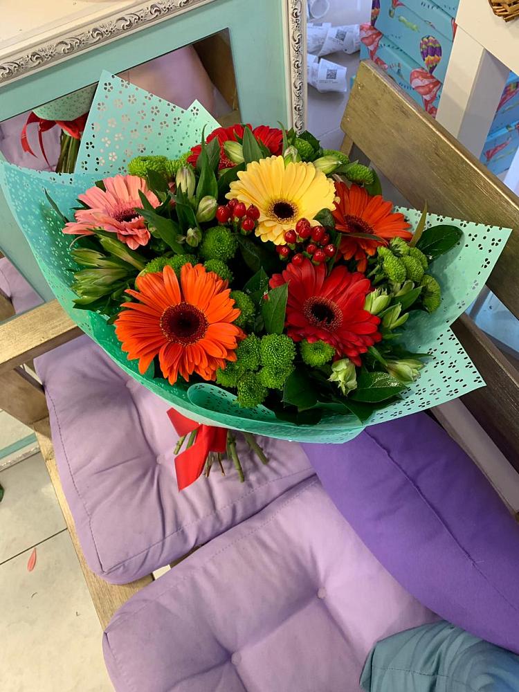 Букет цветов из: Герберы, Хризантемы и Альстромерии в Крыловской