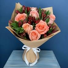 Букет Сплетённые любовью в Крыловской Букет цветов из:  Розы и Альстромерии в Крыловской