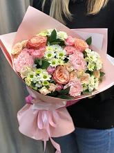 Букет нежные объятья в Крыловской Букет цветов из: Гвоздики, Розы и Хризантемы в Крыловской
