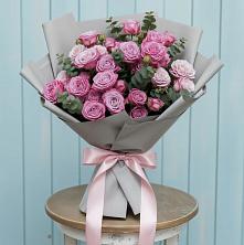 Композиция Яркий комплимент в Крыловской Букет цветов из:  Розы в Крыловской